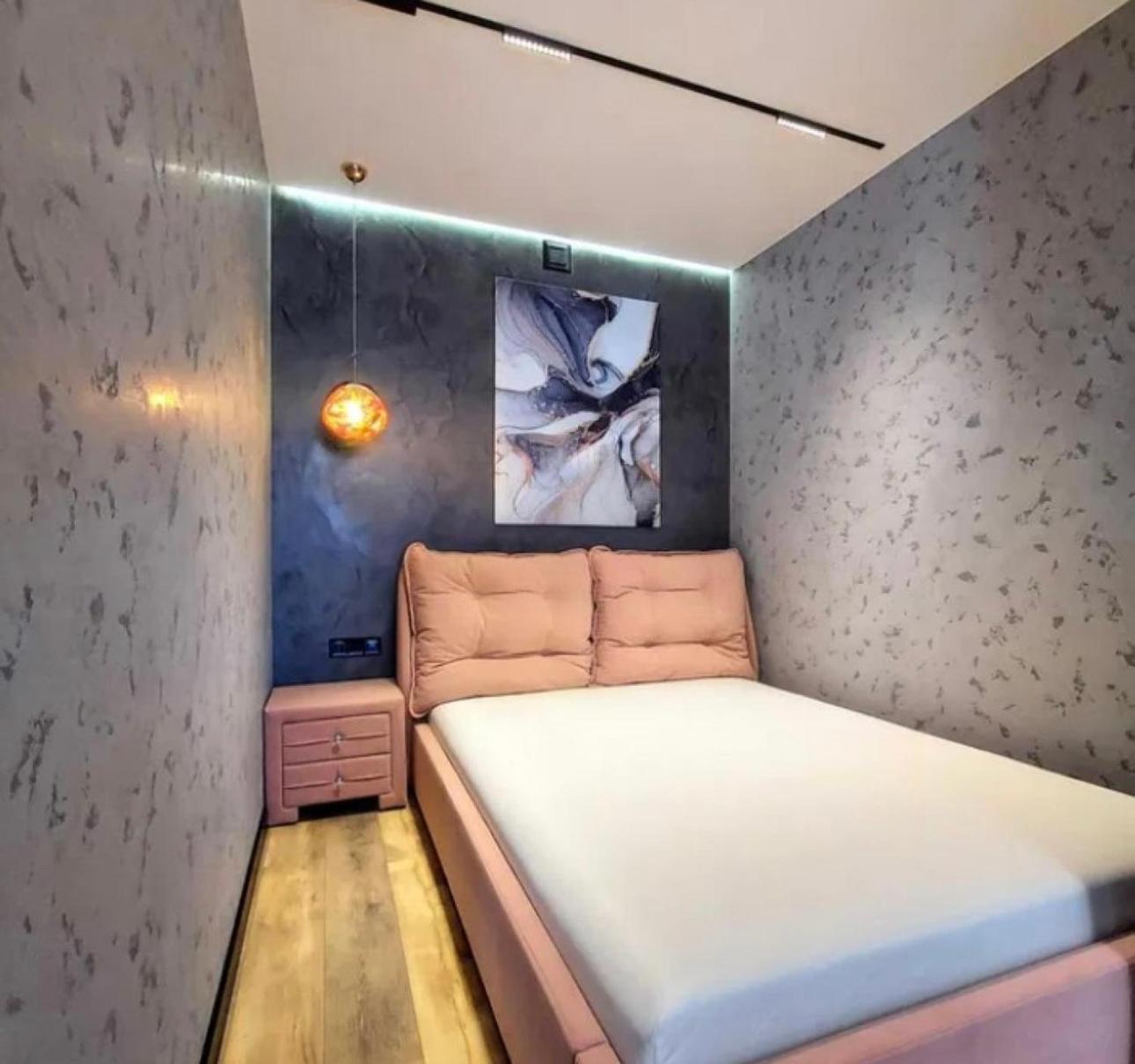 Kiev Home Apartments - станция метро Шулявская и рядом три ТЦ Мармелад, Аркадия, Космополит Экстерьер фото